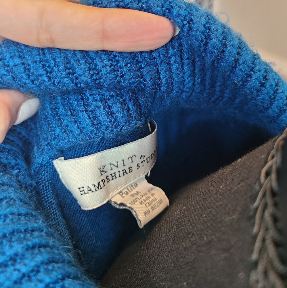 Sweater - Picture 2 of 5